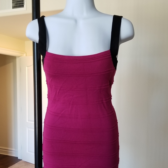 BANDAGE DRESS - Picture 1 of 5